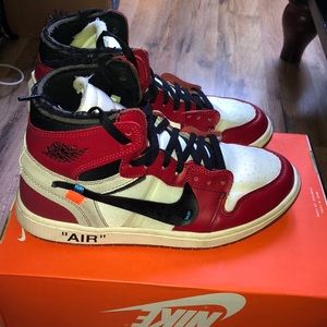 Off White x Air Jordan Chicago 1